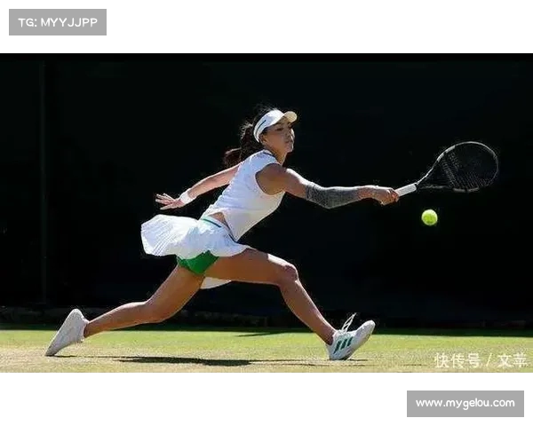 网球赛场激烈角逐精彩纷呈，顶级选手拼搏奋战为荣誉而战